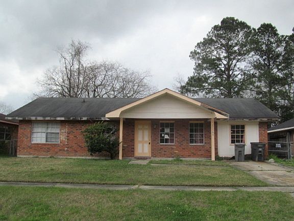 3rd image of 11169 Cypress Glen Ave