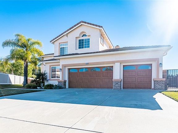 2nd image of 36209 Canyon Heights Ct