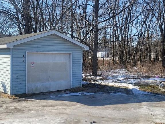 2nd image of 202 Gebhardt Road