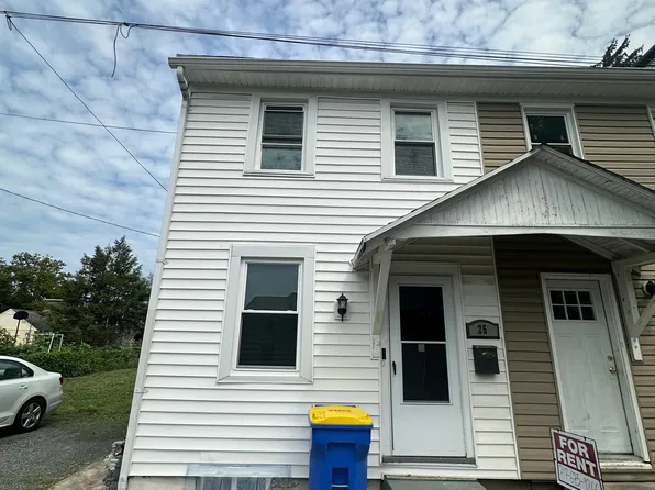 25 Girard Ave, Middletown, PA 17057