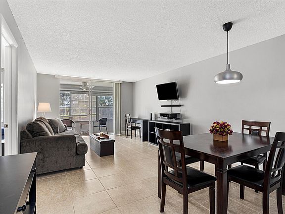 5th image of 9700 Sunrise Lakes Boulevard #101