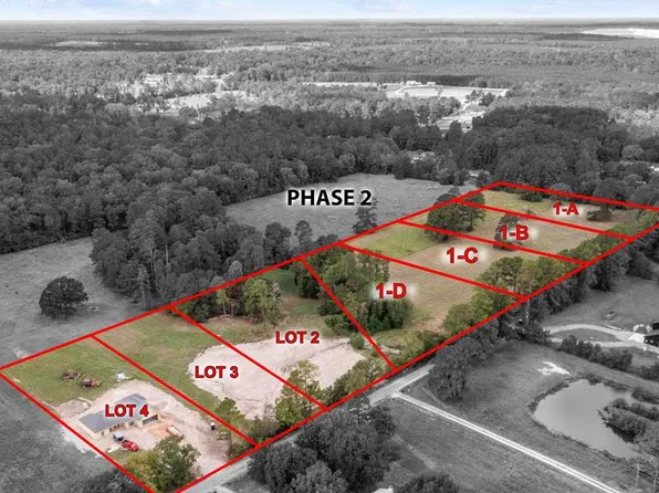 3 Welchs Hill Top Rd, Lufkin, TX 75901