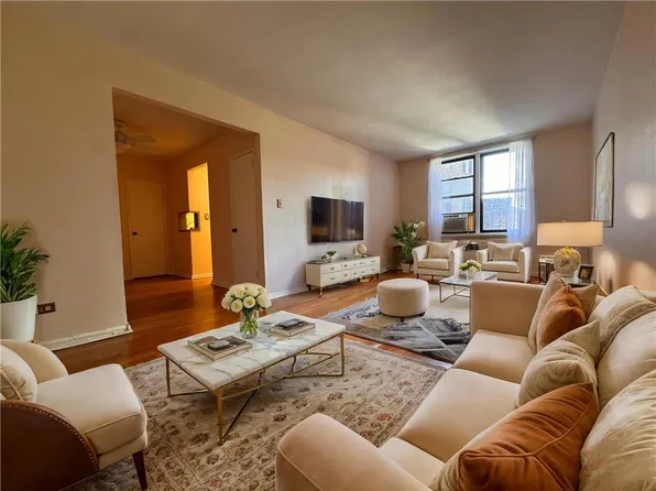 7259 Shore Rd APT 3G, Brooklyn, NY 11209
