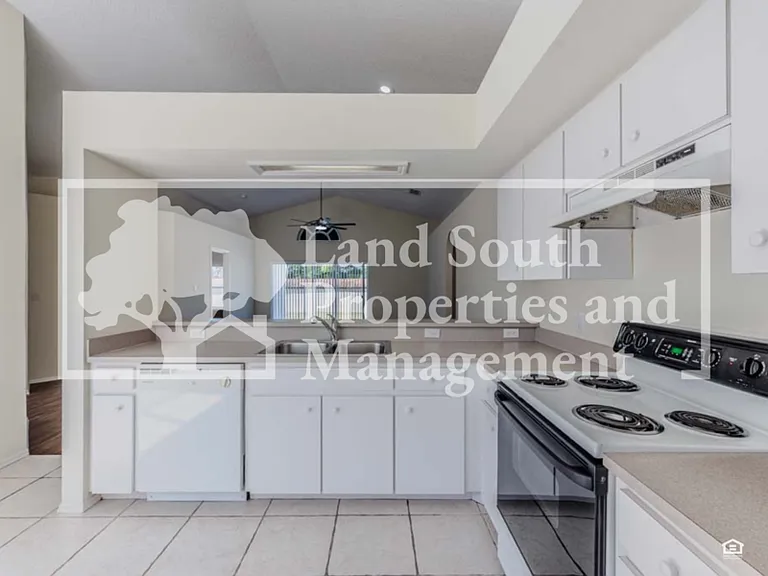 7053 Cascades Ct — Photo 12