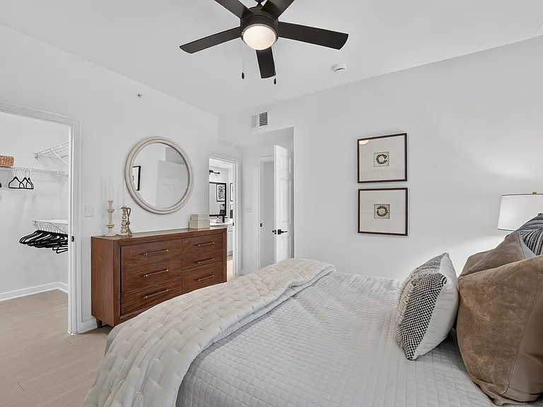 Stetson Apartments — Photo 23