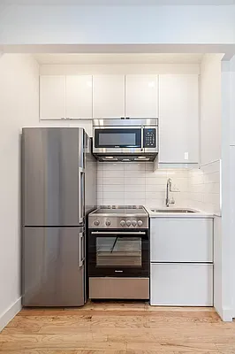 Rented by REAL New York | media 5