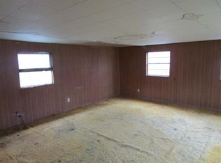 312 Plantation Rd, Trinity, TX 75862