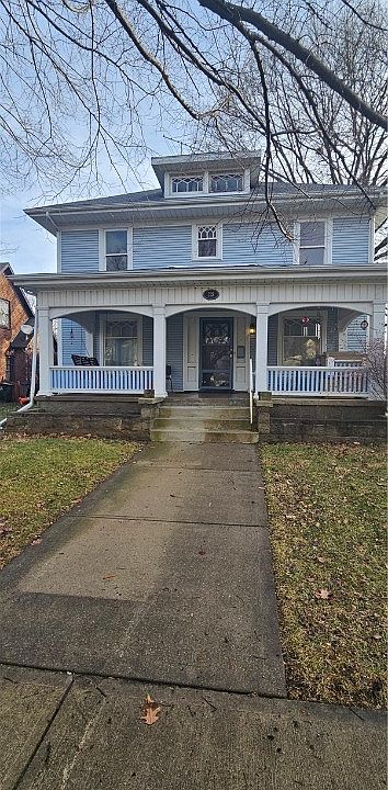 1st image of 229 Grant St