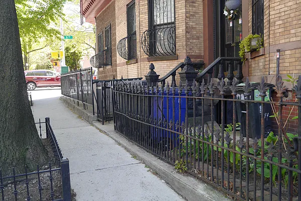 Rented by Avenue Sotheby's International Realty | media 11