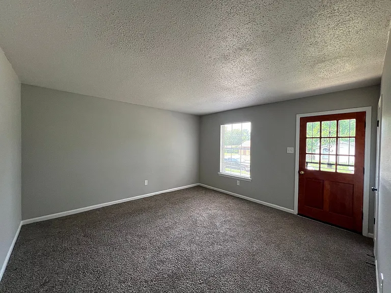 5258 Beaverton Dr — Photo 5