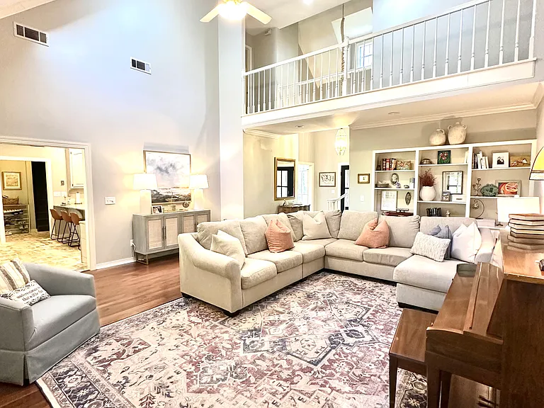 114 Ethan Cv — Photo 28