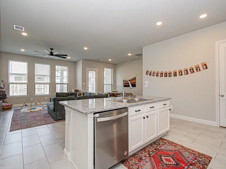 10442 Eastern Bluestar Dr — Photo 20