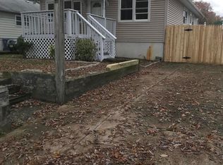 7 Pearl Dr, Howell, NJ 07731