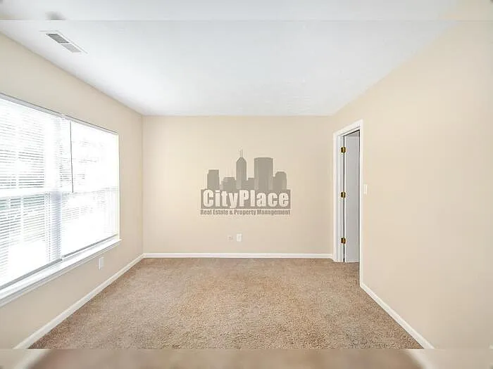 4324 Blue Spruce Ct — Photo 15