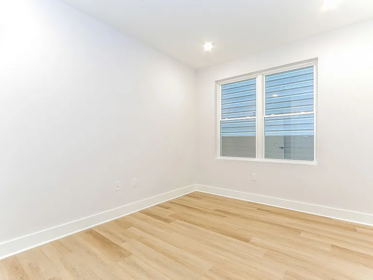 820 N 40th Street — Photo 10