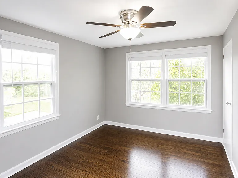 Warwick Court Townhomes — Photo 16