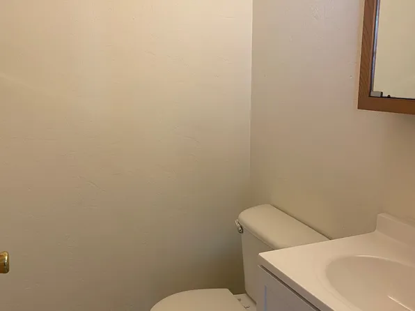 1890 Waite St #1890, Eugene, OR 97402