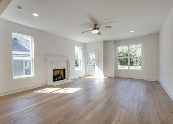 Living room with Fireplace