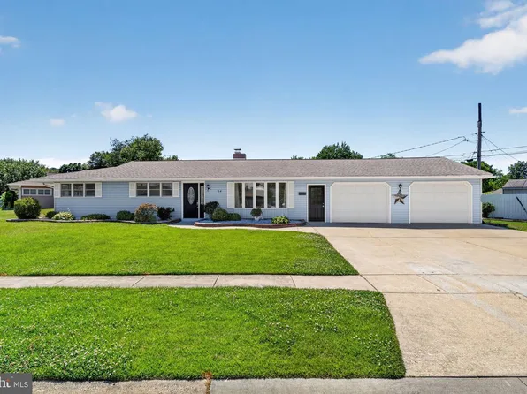 24 Marlin Dr, Newark, DE 19713
