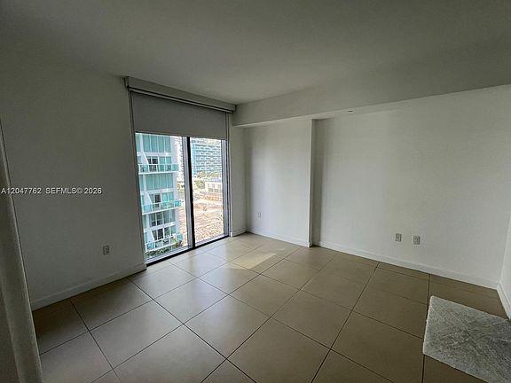 3rd image of 31 SE 6th St APT 1004