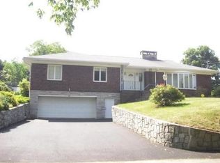 208 High St, Winchester, MA 01890