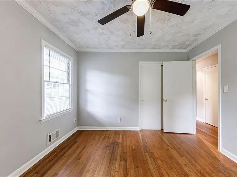 1582 Lincoln Ave SE — Photo 17