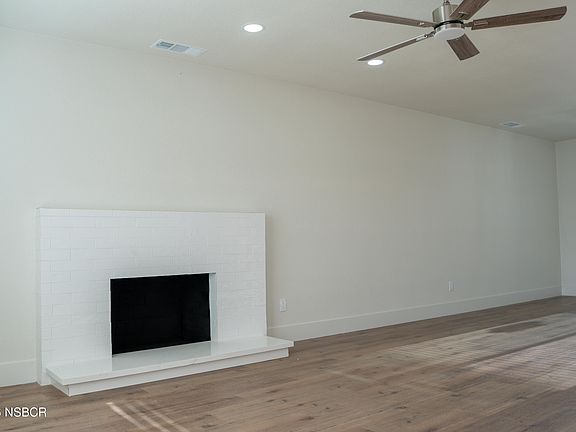 5th image of 1866 Barrington Dr