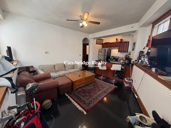 300 North St APT 1, Boston, MA 02113