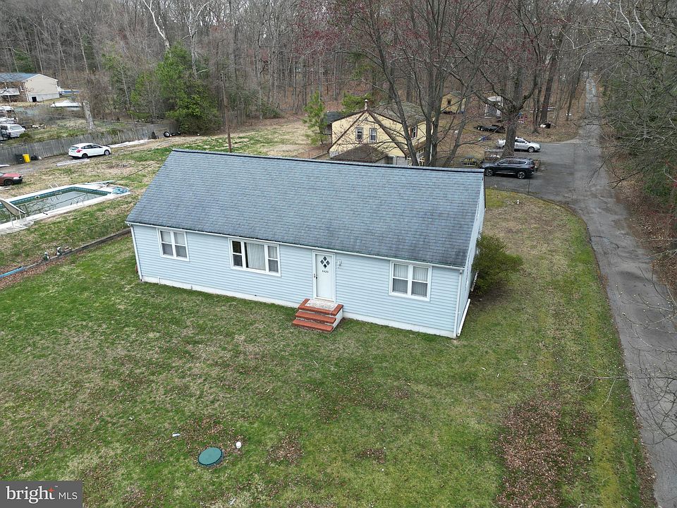 2nd image of 4420 Mountain Rd