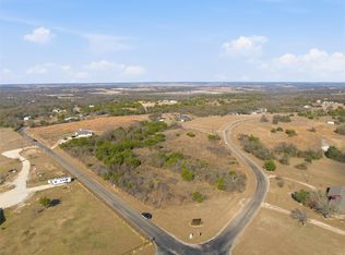 150 Theresa Ln, Eddy, TX 76524