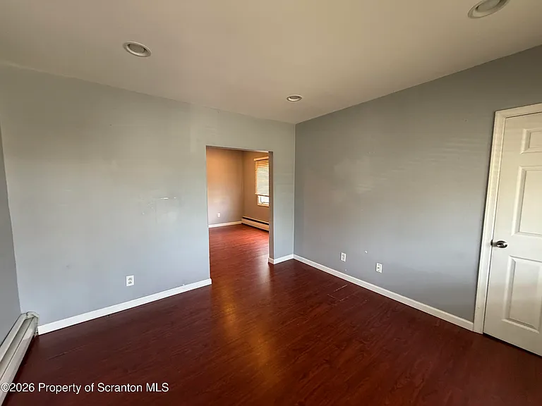 829-831 Albert St #831 — Photo 8