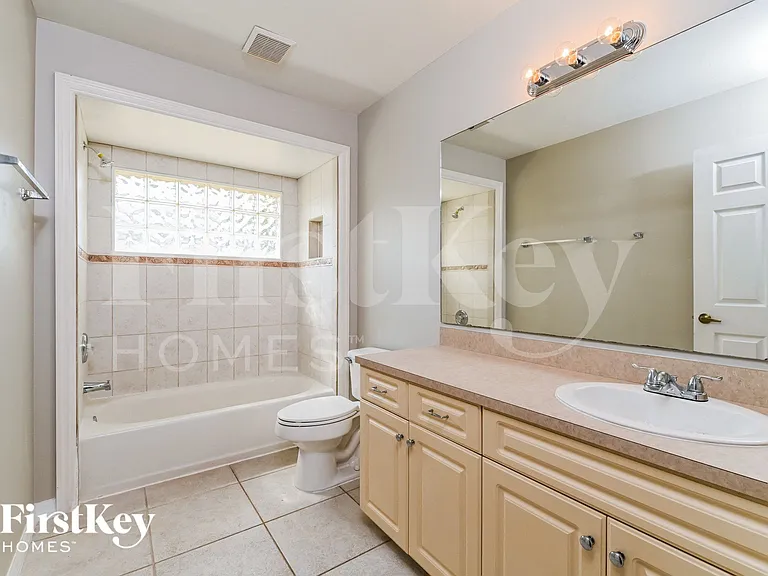 217 Greenwood Ave — Photo 14