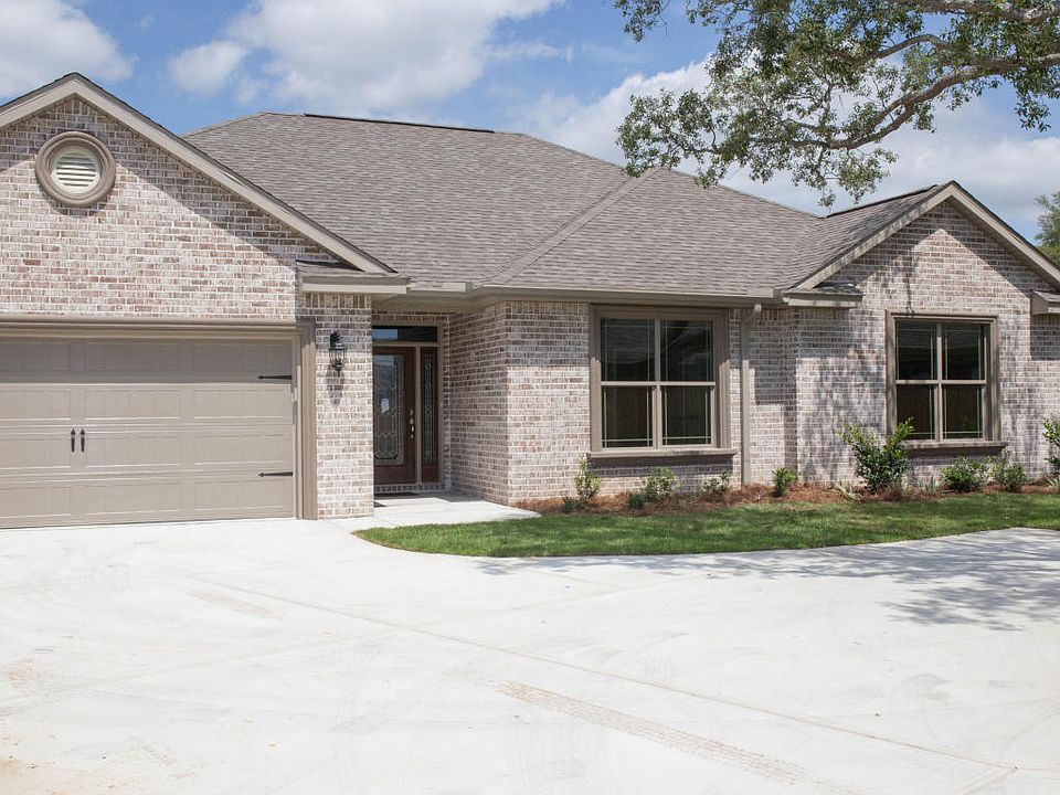 1st image of 944 Harrelson Dr