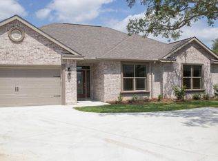 944 Harrelson Dr, Fort Walton Beach, FL 32547