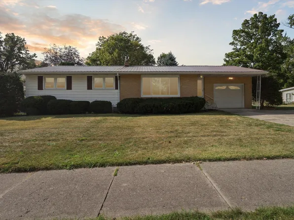 127 Philadelphia Ave, Alma, MI 48801