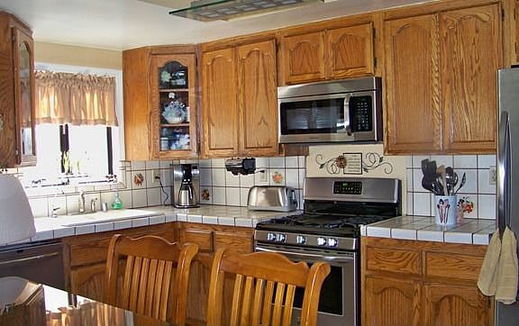 4th image of 1002 N Garsden Ave