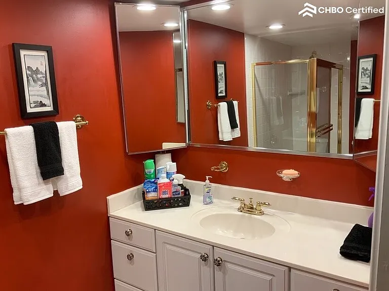 8380 Greensboro Dr #810 — Photo 14
