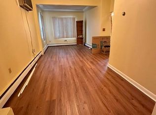 22 Wegman Ct, Jersey City, NJ 07305
