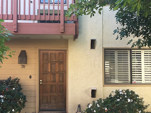 2nd image of 21555 Burbank Blvd Unit 70