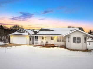 108 W Maple Ct, La Farge, WI 54639