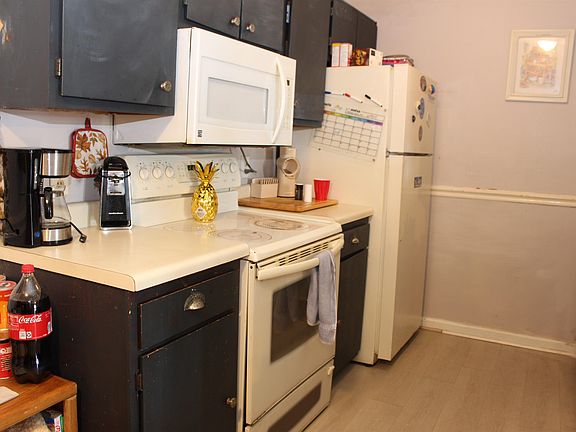 2nd image of 1356 Glenns Bay Rd. #205-G