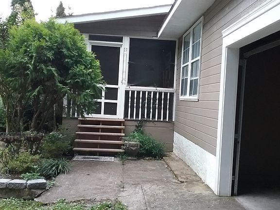 screened front porch