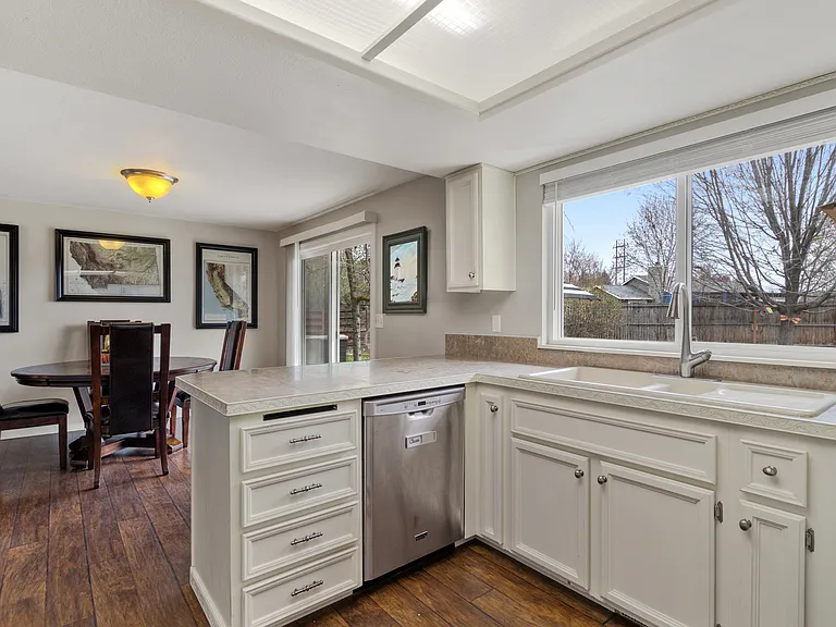 1897 E Quincy Dr — Photo 13