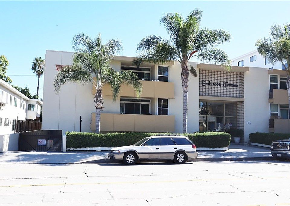 1st image of 11146 Camarillo St