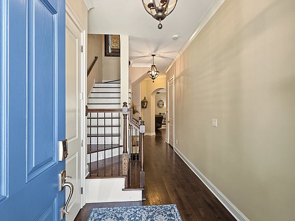 5th image of 228 Fowler St