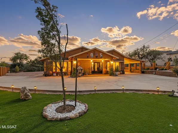 1035 Oso Ct, Rio Rico, AZ 85648