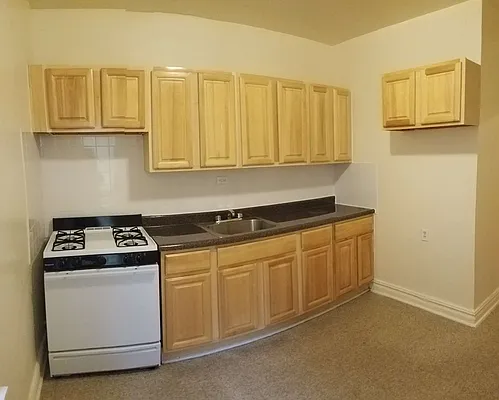 Rented by Smart NY Realty LLC | media 11