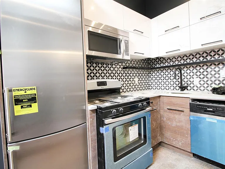 2 Stanwix St #3R — Photo 1