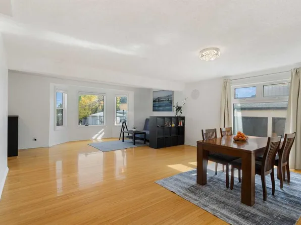 6907 E 6th St SW, Calgary, AB T2V 5H8