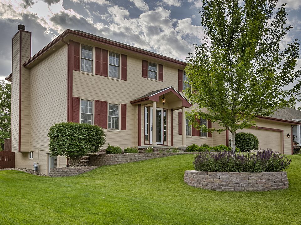 1st image of 4202 N 157th Ave